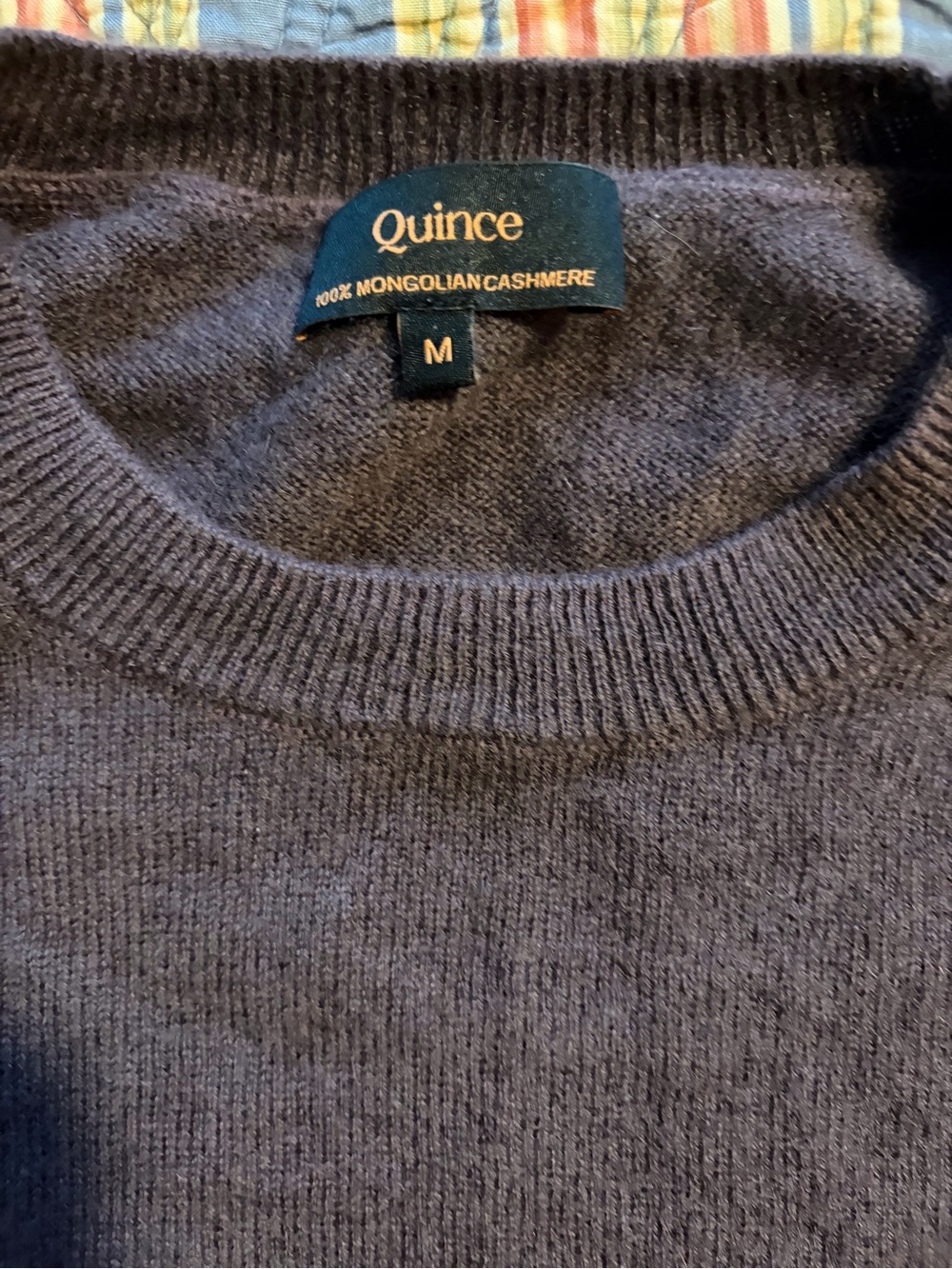 Quince women’s Cashmere Crewneck short sleeve shirt - Dark purple size M